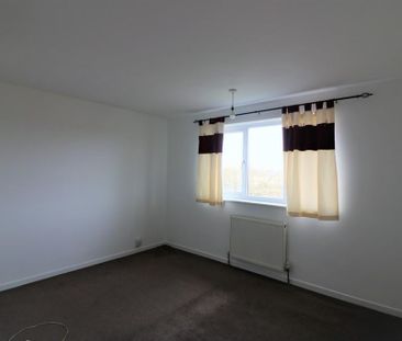 2 bedroom semi-detached house to rent - Photo 5