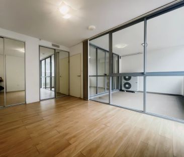 2 Bedroom(with furniture) - Photo 2