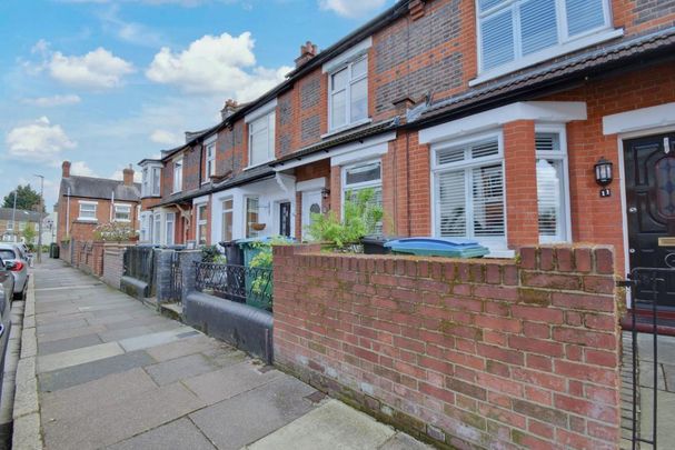 3 bedroom terraced house to rent - Photo 1