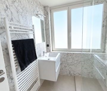 TOPRENOVIERTE 2-Zimmer Wohnung mit Terrasse und Weitblick - Foto 4