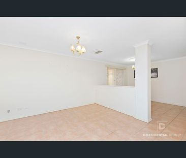 2/11 Bradley Street, Yokine, WA 6060 - Photo 4