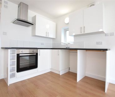 Crescent Court, Reading Crescent Court, Reading - Photo 1