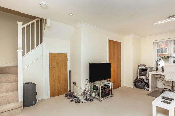 2 bedroom terraced house to rent - Photo 1