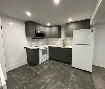 For Lease - 965 Ronlea Avenue Unit# Basement, Oshawa, Ontario - Photo 4
