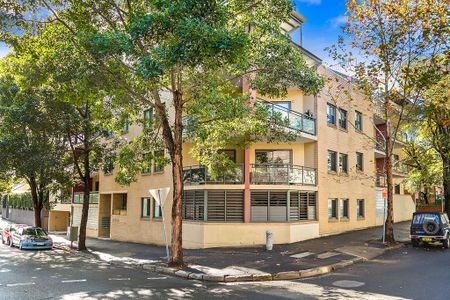 9/154 Mallett Street, Camperdown, NSW 2050 - Photo 4