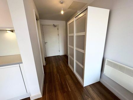 Studio to rent - Photo 5