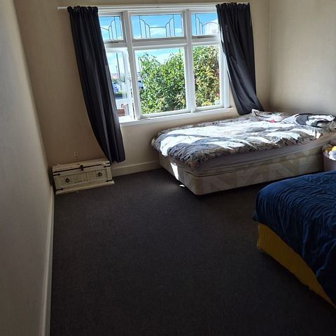 Charming 3BR Oamaru Home for Rent - Photo 1