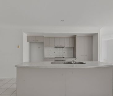 Freshly Painted Four Bedroom Home in Warner! - Photo 5