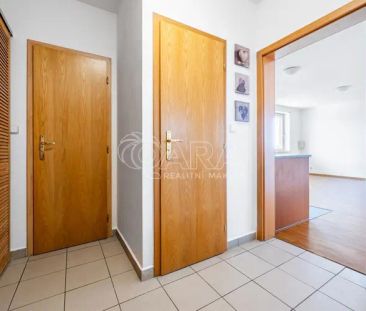Pronájem světlého bytu, 1kk s balkónem, Vřesová, Praha 8 - Fotografie 5