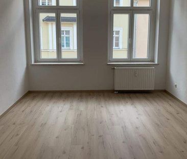 Perfekte 3-Zimmerwohnung! Großer Balkon, Wohnküche, Laminat! WG-gee... - Foto 1