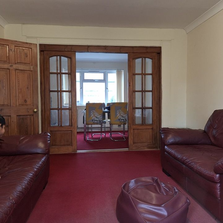 Room in a Shared House, Coles Crescent, HA2 - Photo 1
