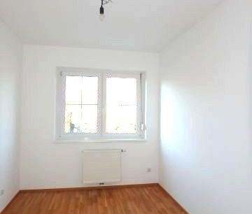 Helle 4-Zimmer Wohnung mit Balkon und Parkplatz in Hundsheim zu ver... - Photo 4