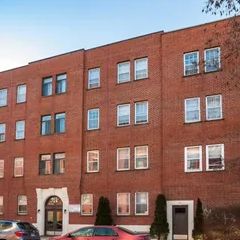 4 rooms apartment of 32m² in Montreal - Photo 2