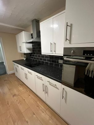 2 bedroom cottage to rent - Photo 1