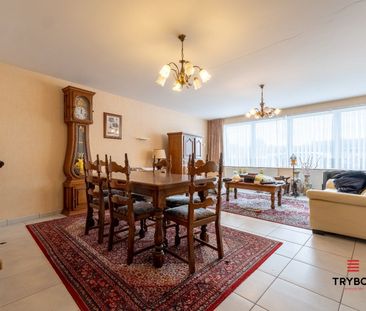 Uiterst ruim appartement met twee slaapkamers in Centrum Langemark - Photo 1