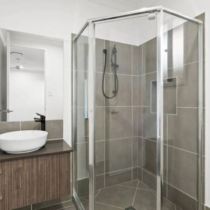 Spacious Family Home - Photo 1