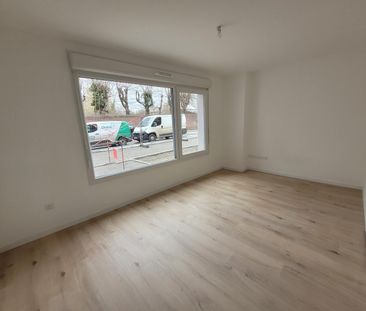 location Appartement T1 DE 24m² À LOOS - Photo 2