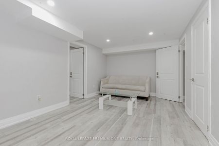 For Lease - 2085 Bridge Road Unit# Basement, Oakville, Ontario - Photo 2