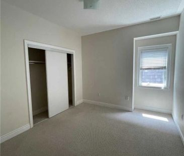 Detached Home For Lease | W9048796 - Photo 1