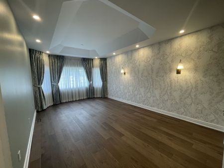 For Lease - 35 Queen Magdalene Place, Toronto, Ontario - Photo 2