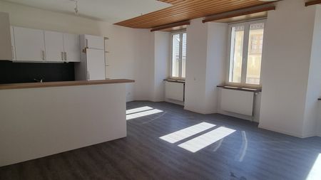 Appartement lumineux de 4 pièces avec 2 salles de bains – disponible immédiatement - Photo 2