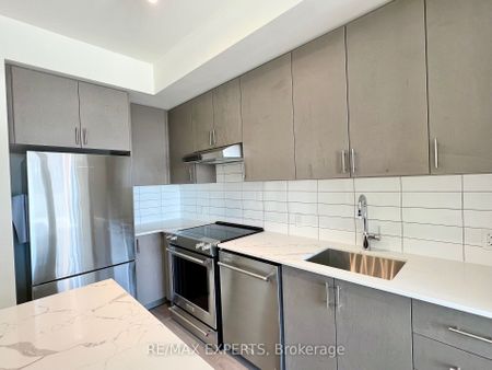 For Lease - 9000 Jane Street Unit# 222, Vaughan, Ontario - Photo 2