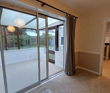 2 bed detached bungalow for rent in Currie - Photo 6