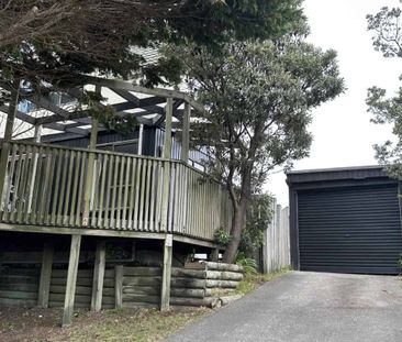 Desirable Waikanae Beach - Photo 2