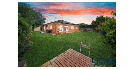 A Stunning Family Home in the Alamanda School Zone !! - Photo 3