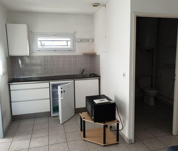 Location Appartement 1 pièce 29m² VALENCE 26000 - Photo 3