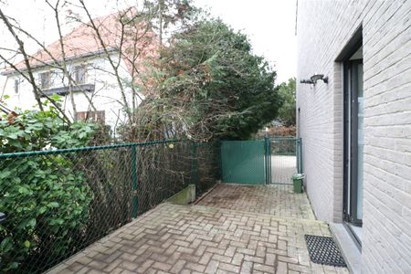 Gelijkvloers app met 1 slpk, terras, nabij station - Foto 4