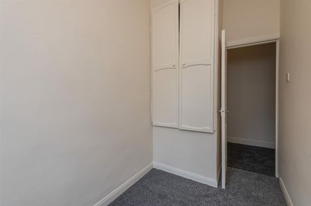 2 bed terraced house to rent in Claremont Street, Sowerby Bridge - Photo 2