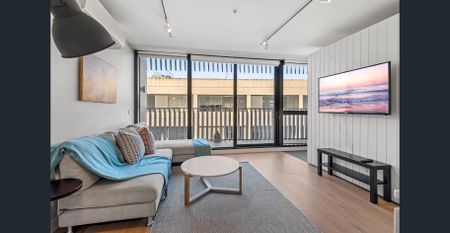 Sleek South Melbourne Pad, 1-Bed by Albert Park, Bills & Furniture included - Short Term Leases Available - Photo 2