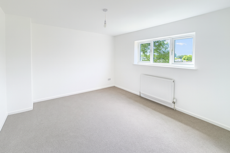 4 bedroom semi-detached house to rent - Photo 4