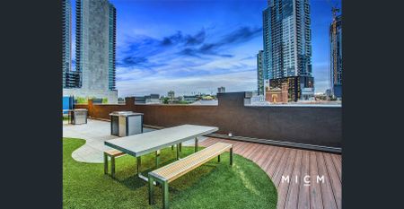 Gorgeous Two Bedroom Apartment in Southbank Central Awaits! - Photo 4