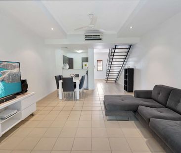 FURNISHED Sky-Villa 2 Bed, 2 Bath + Study / City Waters Cairns - Photo 2