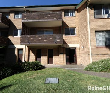 Tranquil Apartment on the Edge of Heffron Park - Photo 1