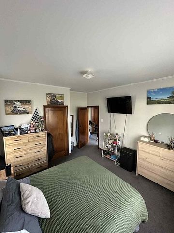 Charming family home move-In Ready & Pet Friendly! - Photo 3