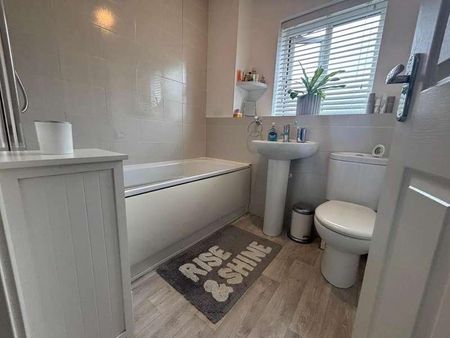 Heron Way, Sandbach, CW11 - Photo 3