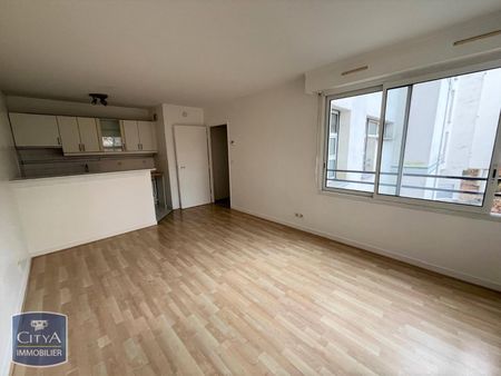 Location Appartement 2 pièces 40m² LILLE 59000 - Photo 4