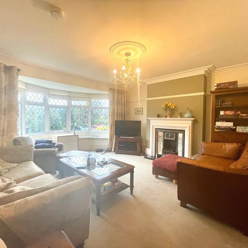 Room in a Shared House, Gloucester Road North, BS7 - Photo 1