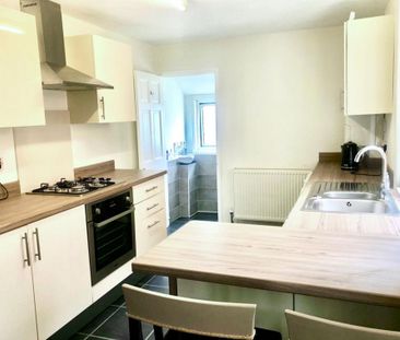 3 bedroom terraced house to rent - Photo 4