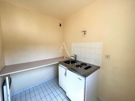 Location Appartement 1 pièce 32m² - Photo 2