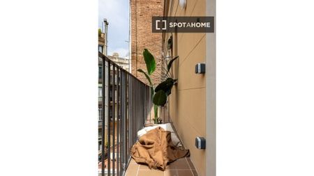 3 room luxury Flat for rent in Barcelona, Spain - Photo 5
