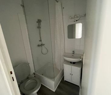 Location Appartement 2 pièces 37m² CHALON SUR SAONE 71100 - Photo 3