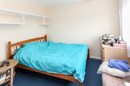 2 bedroom semi-detached house to rent - Photo 3