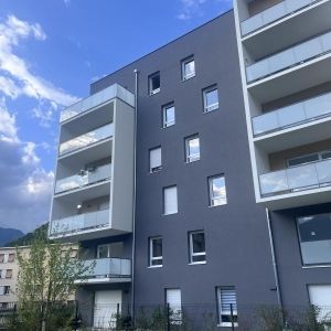 Location Appartement à ST EGREVE - Photo 2