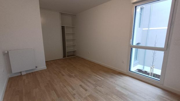 location Appartement T2 DE 43.9m² À NANTES - Photo 1