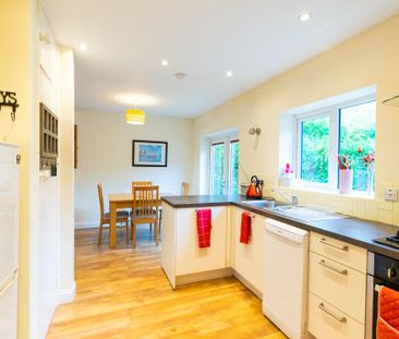 2 bedroom detached bungalow to rent - Photo 6