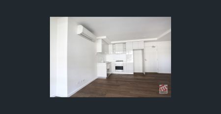 STYLE & SOPHISTICATION! - Photo 4